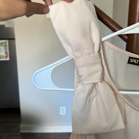 Beautiful bow and tie detailed, cold shoulder/ peek a boo top - Picture 2 of 5